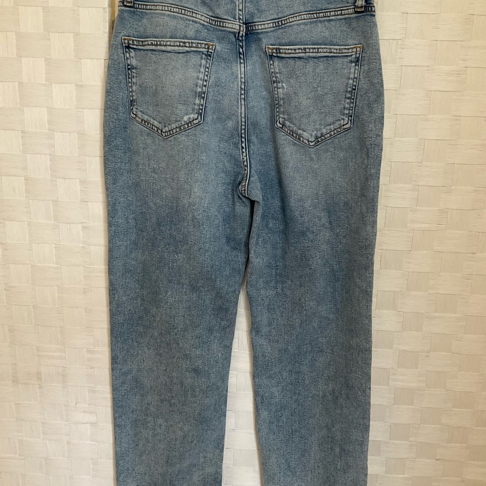 Arizona  Juniors size 9 Distressed Vintage Waist Blue Jeans - Picture 5 of 5